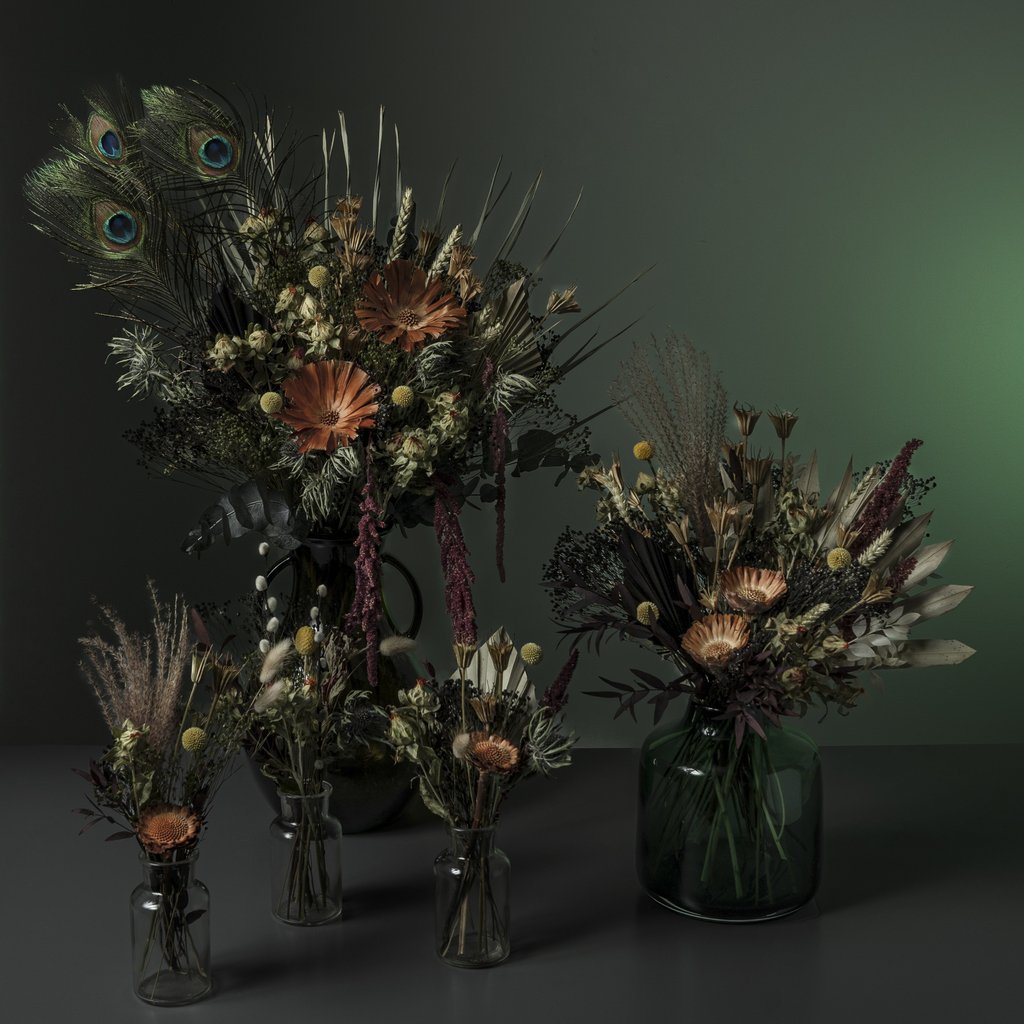 Learn More about the History of Preserved Flower Arrangements 