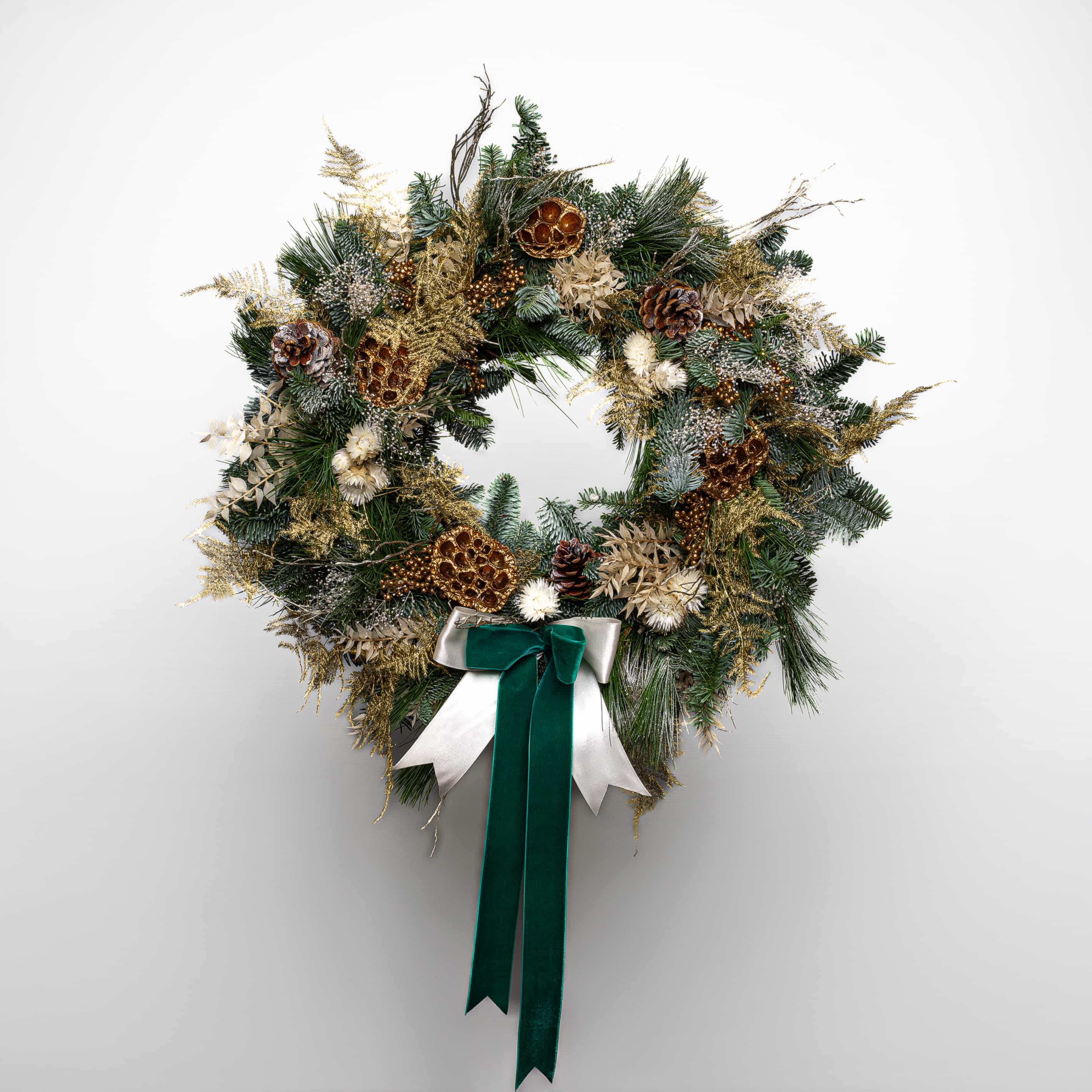 Prague-Inspired Christmas Wreath - Amaranté London – Amarante London