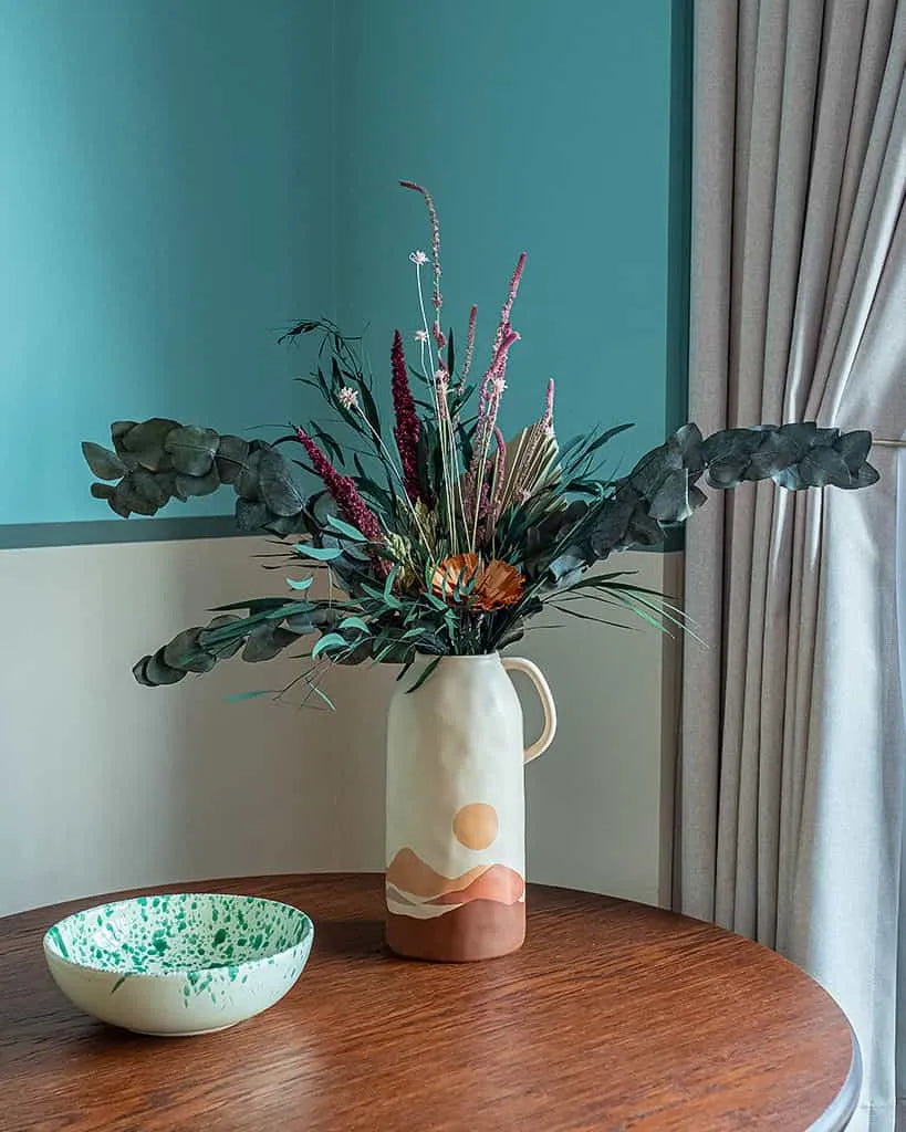 As London’s first official Hometel, Room2 were seeking an event florist to bring some gorgeous, one of a kind sustainable floral arrangements to their hotel