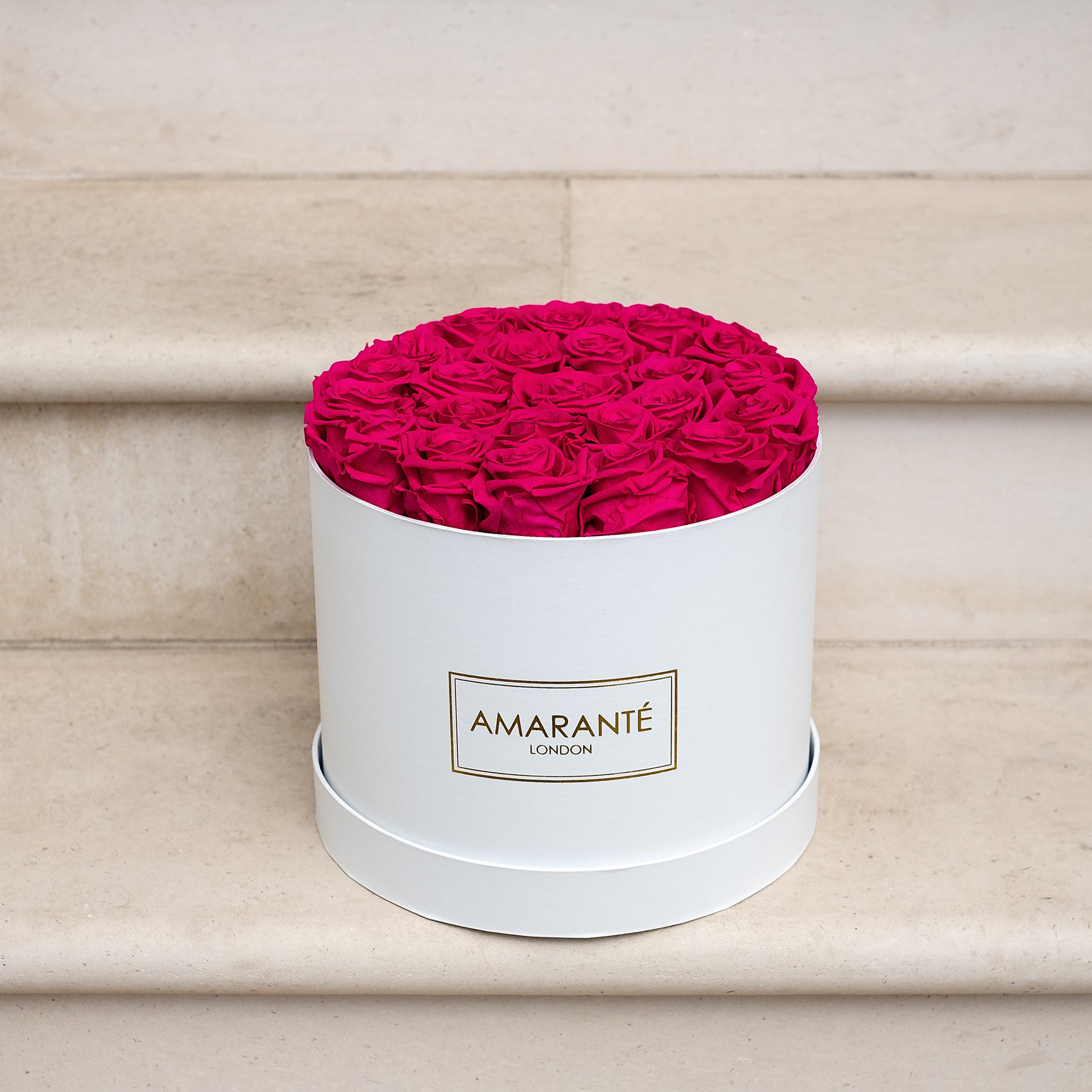 Order Roses online and Plan Delivery with Amaranté London Amarante London