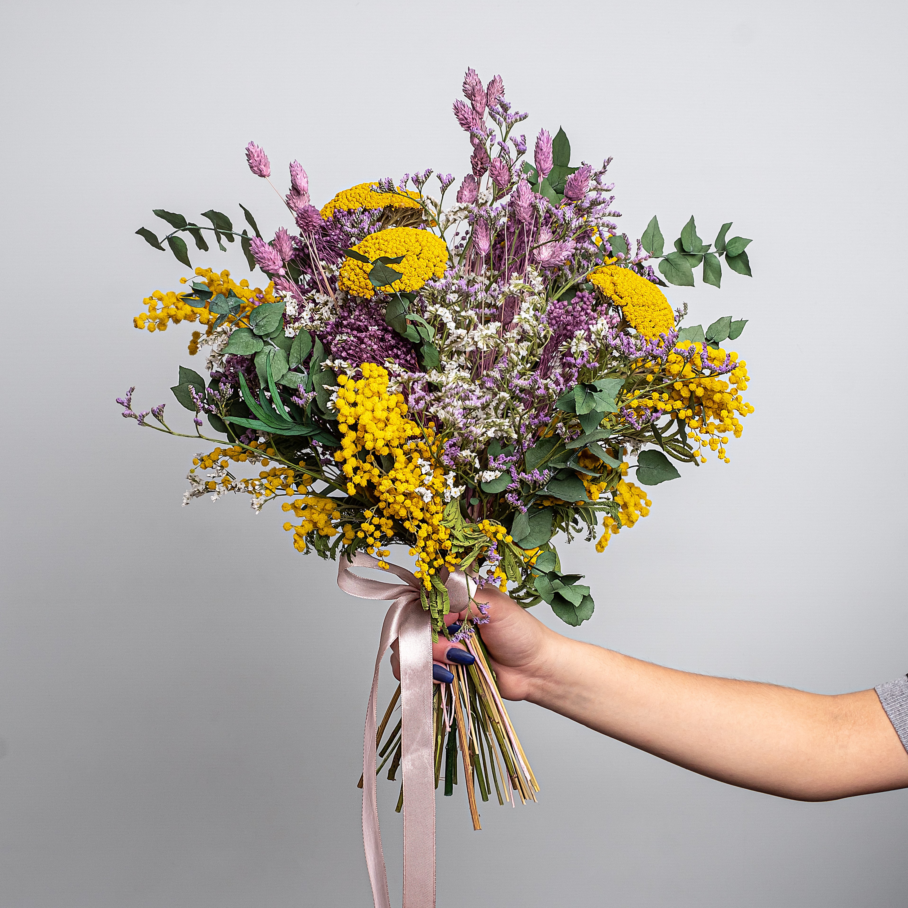 3 Amazing New Dried Flower Bouquets for Mother's Day