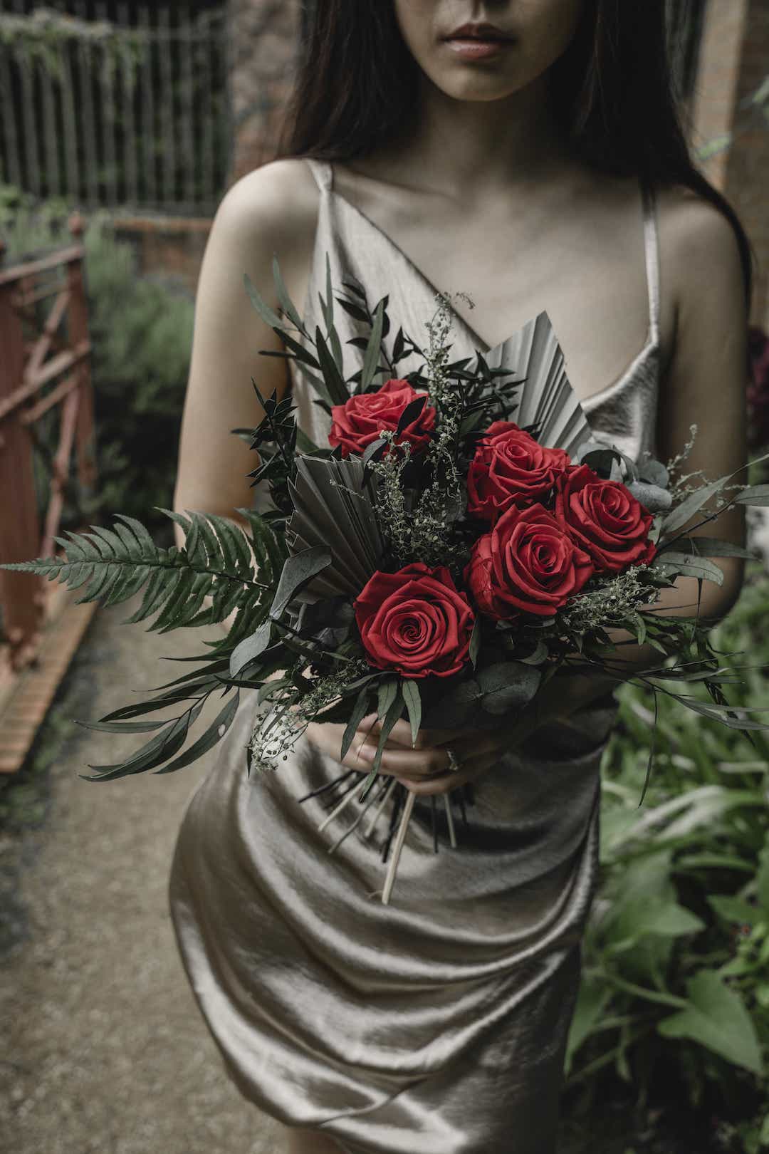 Red Roses and Rose Arrangements in Love and Weddings