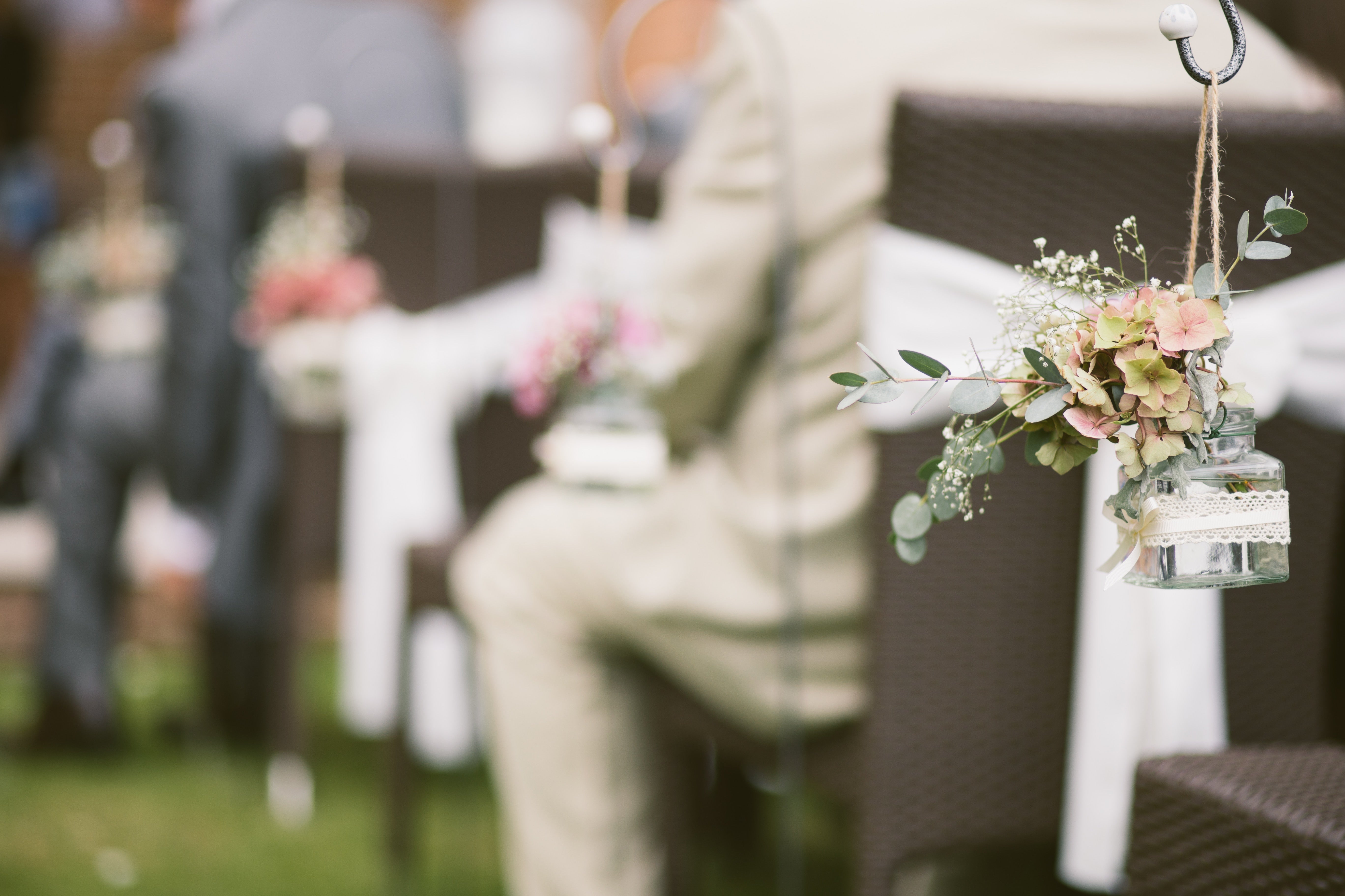 Elegant Dried Wedding Flowers and Floral Arrangements