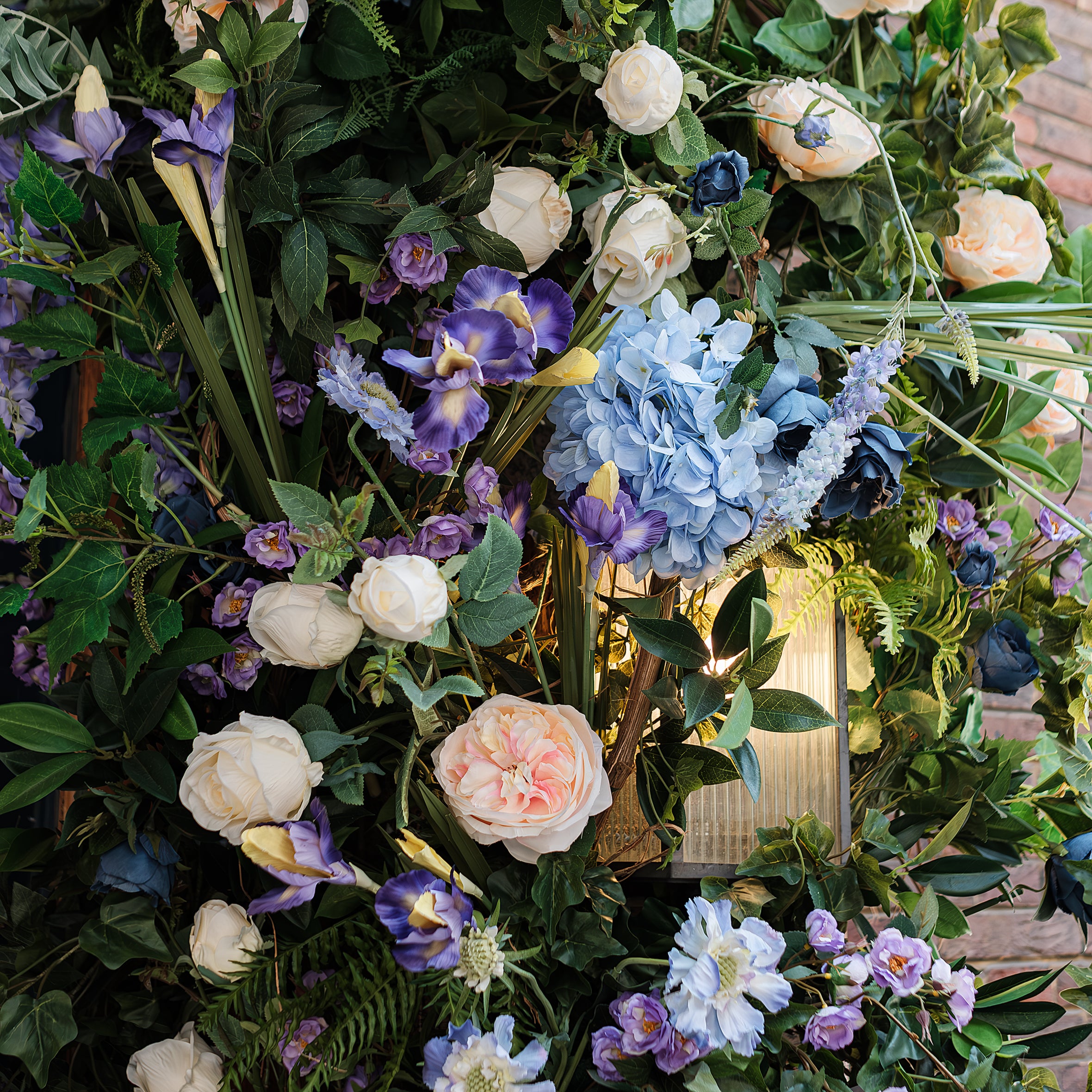 Cavendish-London-Flowers-by-Amarante-Event-Florist-Bespoke-Floral-Installation.jpg