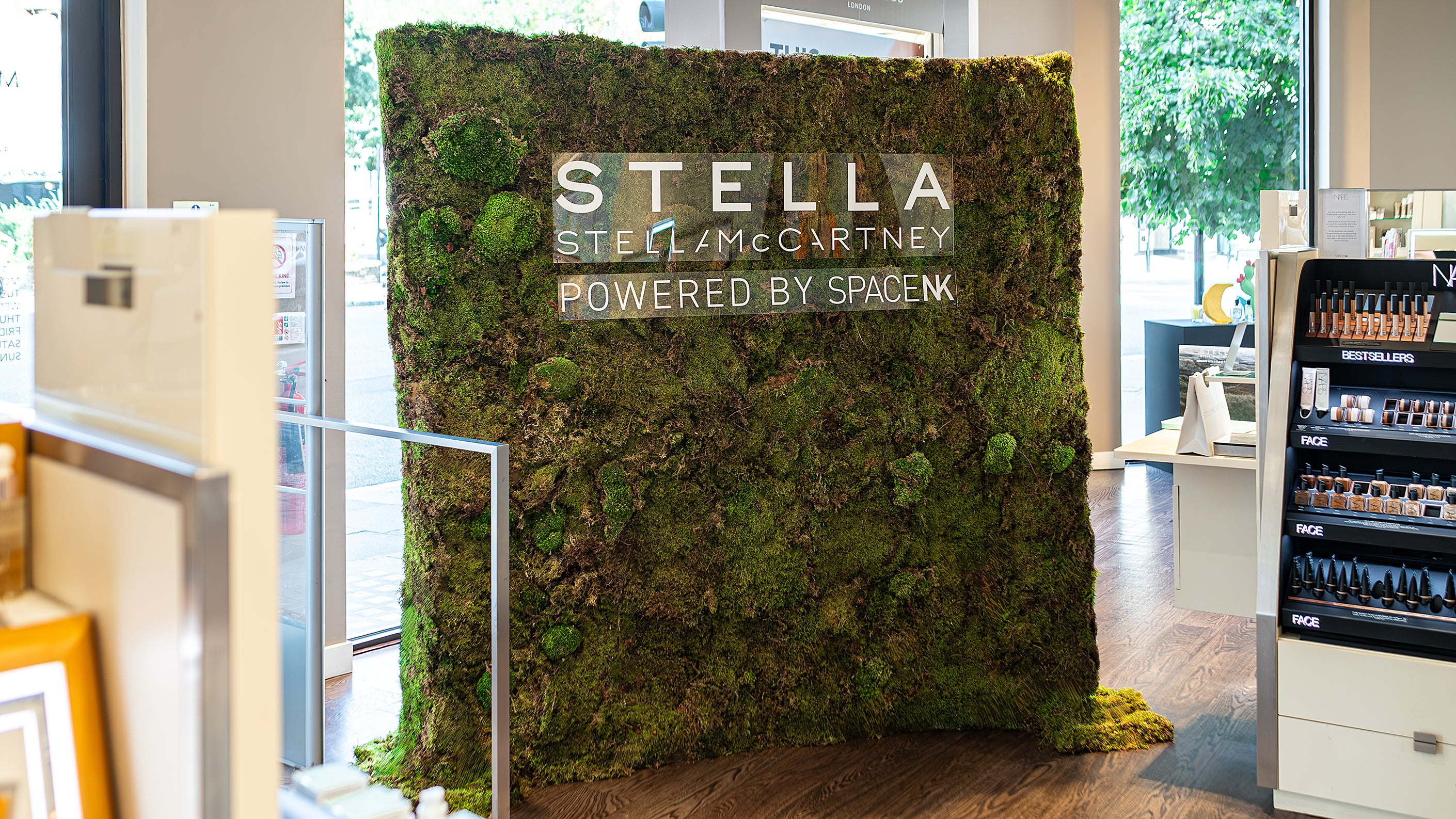 Stella-McCartney-London-Flowers-by-Amarante-Event-Florist-Bespoke-Floral-Wall.jpg